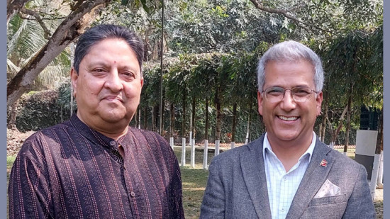 राष्ट्रपतिको टीका बहिष्कार गर्दै रवीन्द्र मिश्रले भने- राजाकहाँ जान्छु